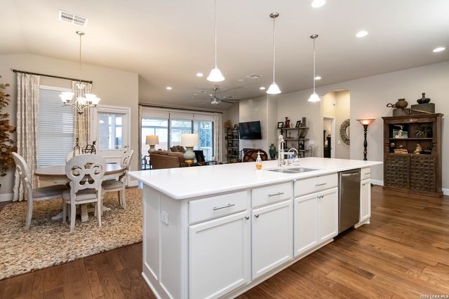 562 Singing Creek, Spring Branch, TX 78070