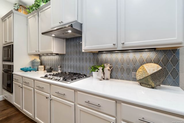 562 Singing Creek, Spring Branch, TX 78070