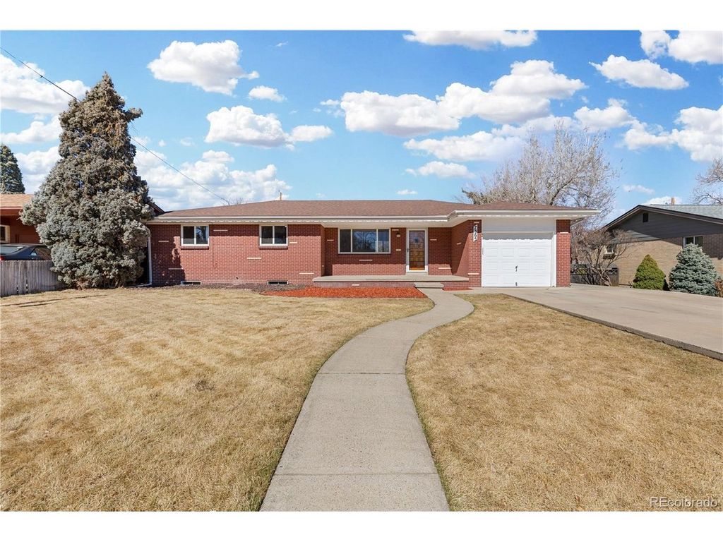 7365 W Colorado Dr, Lakewood, CO 80232