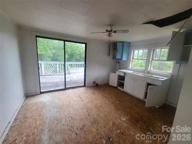 170 Ray Street, Waynesville, NC 28786