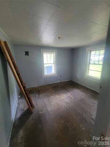 170 Ray Street, Waynesville, NC 28786