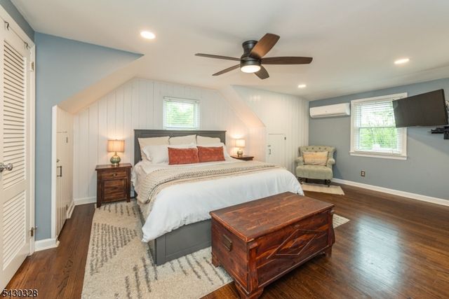 13 Elmwood Ter, Wayne Twp., NJ 07470