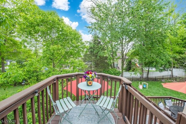 13 Elmwood Ter, Wayne Twp., NJ 07470