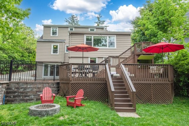 13 Elmwood Ter, Wayne Twp., NJ 07470