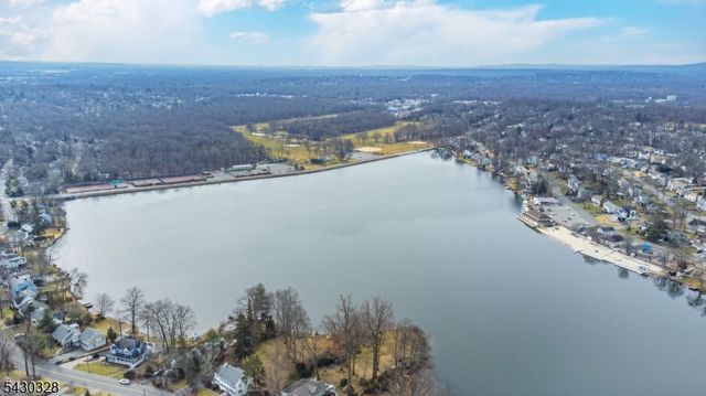 13 Elmwood Ter, Wayne Twp., NJ 07470