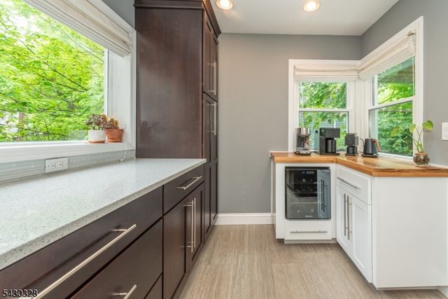 13 Elmwood Ter, Wayne Twp., NJ 07470