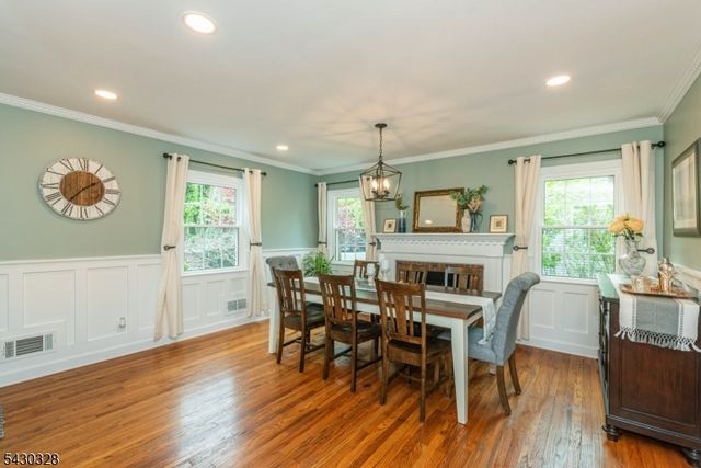 13 Elmwood Ter, Wayne Twp., NJ 07470