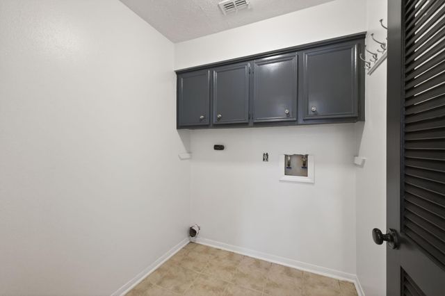 10707 Boardwalk Street, Houston, TX 77042