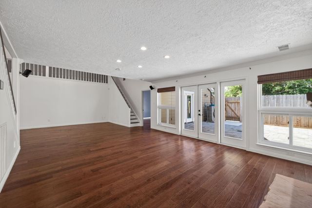 10707 Boardwalk Street, Houston, TX 77042