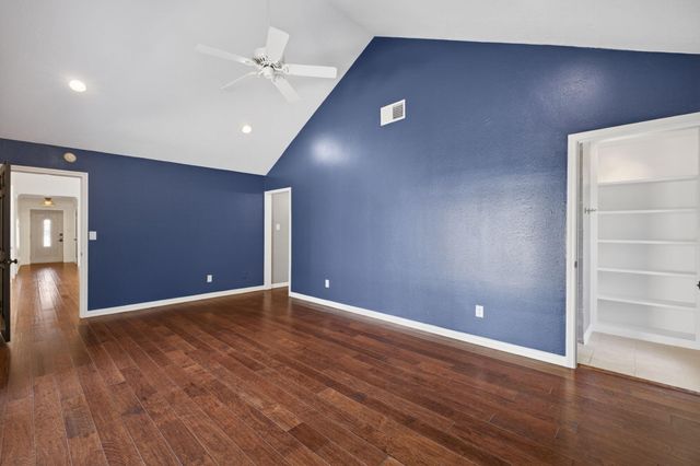 10707 Boardwalk Street, Houston, TX 77042