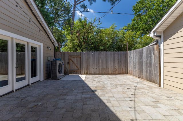 10707 Boardwalk Street, Houston, TX 77042