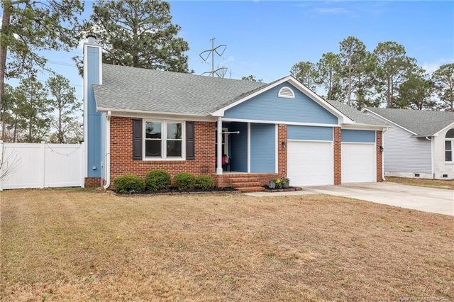 3529 Chaucer Drive, Hope Mills, NC 28348