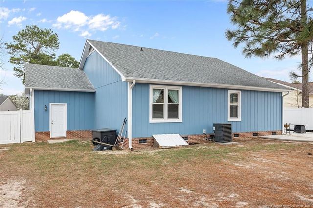 3529 Chaucer Drive, Hope Mills, NC 28348