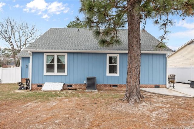 3529 Chaucer Drive, Hope Mills, NC 28348