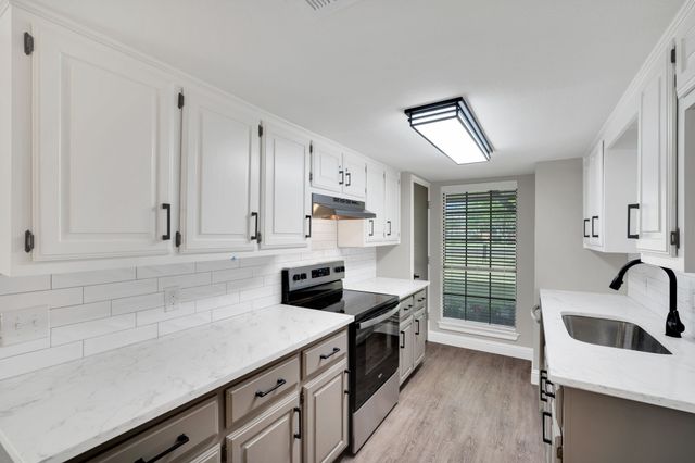 104 Prairie View Lane, Red Oak, TX 75154