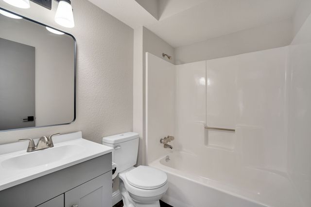 104 Prairie View Lane, Red Oak, TX 75154