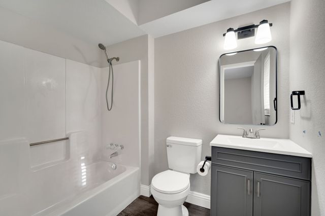 104 Prairie View Lane, Red Oak, TX 75154