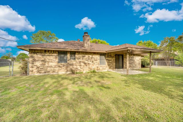 104 Prairie View Lane, Red Oak, TX 75154