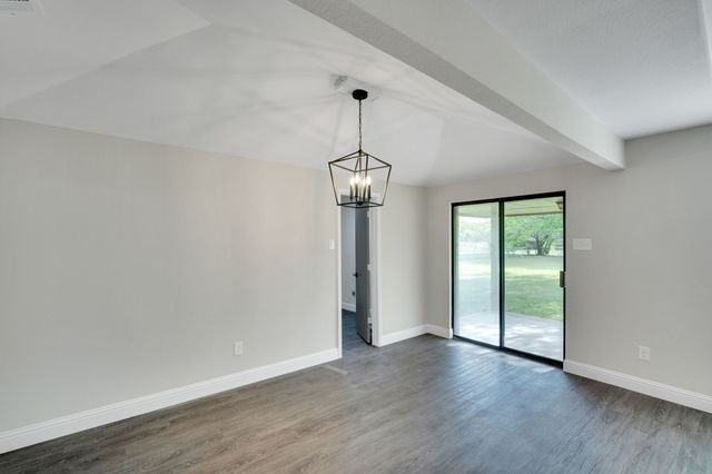 104 Prairie View Lane, Red Oak, TX 75154