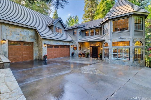 490 Bay View Court, Lake Arrowhead, CA 92352