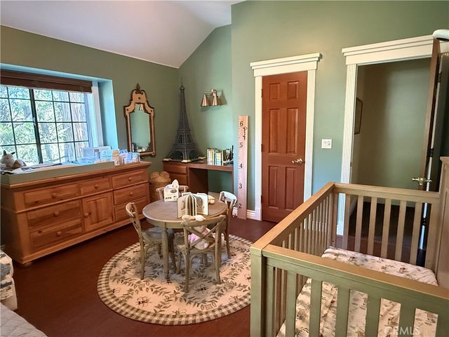 490 Bay View Court, Lake Arrowhead, CA 92352