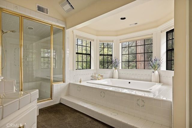 490 Bay View Court, Lake Arrowhead, CA 92352