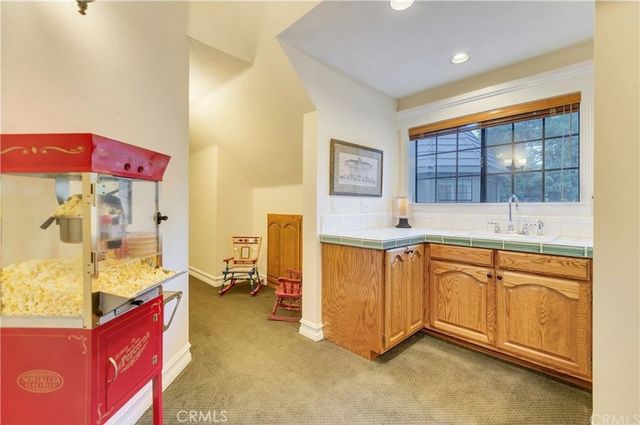 490 Bay View Court, Lake Arrowhead, CA 92352