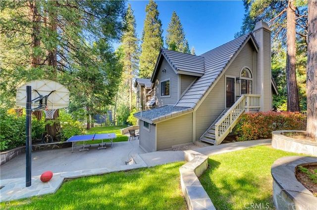 490 Bay View Court, Lake Arrowhead, CA 92352