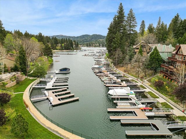 490 Bay View Court, Lake Arrowhead, CA 92352