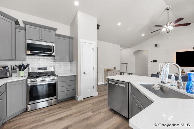 1110 HESS AVE, Cheyenne, WY 82001