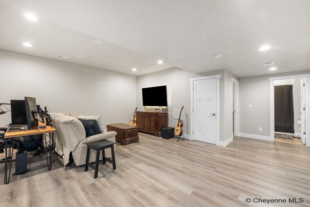 1110 HESS AVE, Cheyenne, WY 82001