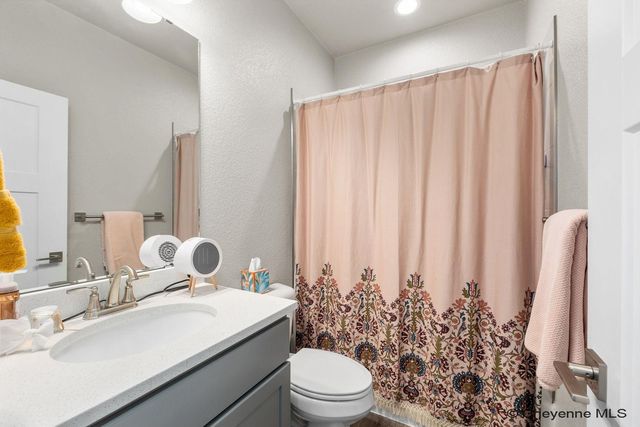 1110 HESS AVE, Cheyenne, WY 82001