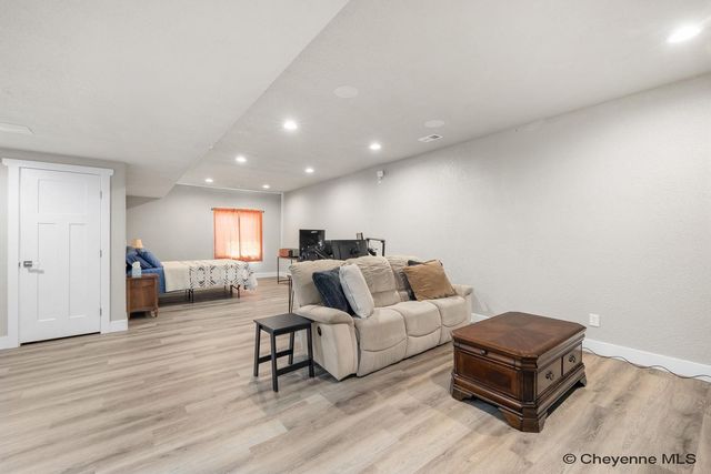1110 HESS AVE, Cheyenne, WY 82001