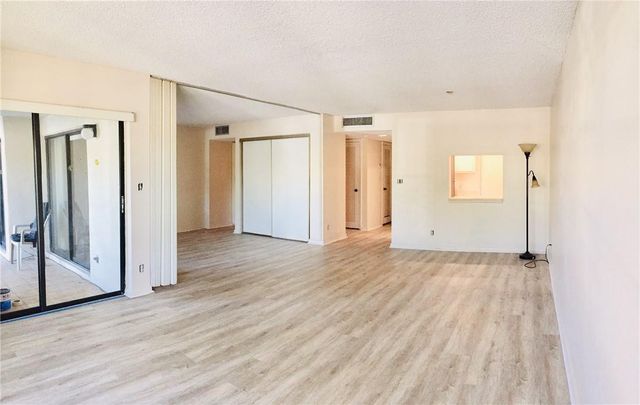 2316 S Cypress Bend Drive 220, Pompano Beach, FL 33069