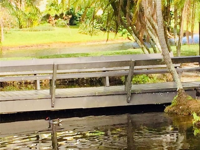 2316 S Cypress Bend Drive 220, Pompano Beach, FL 33069
