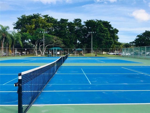 2316 S Cypress Bend Drive 220, Pompano Beach, FL 33069