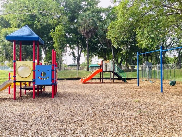 2316 S Cypress Bend Drive 220, Pompano Beach, FL 33069