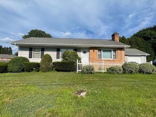 165 Haven Avenue, Chicopee, MA 01013