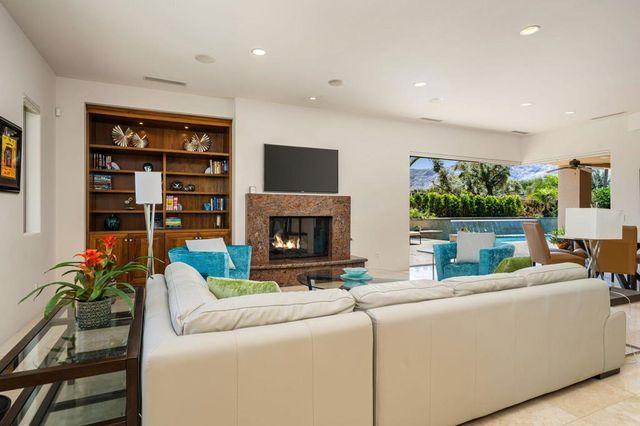 155 Waterford Circle, Rancho Mirage, CA 92270