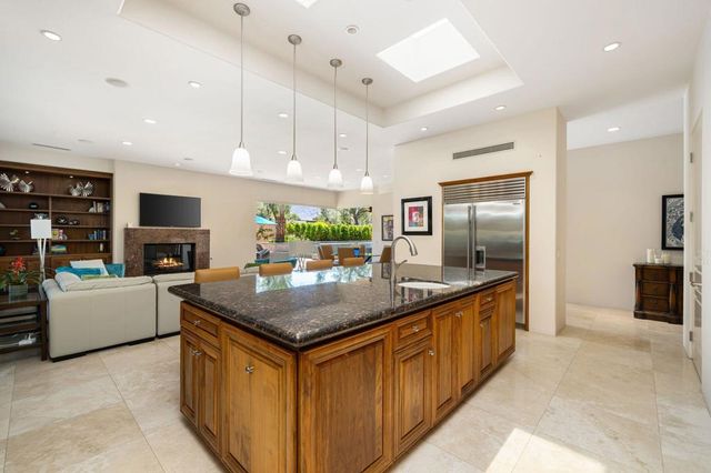 155 Waterford Circle, Rancho Mirage, CA 92270