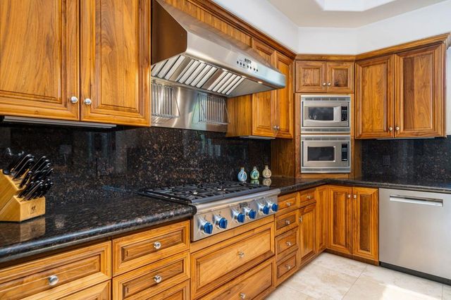 155 Waterford Circle, Rancho Mirage, CA 92270