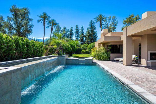155 Waterford Circle, Rancho Mirage, CA 92270