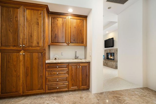 155 Waterford Circle, Rancho Mirage, CA 92270