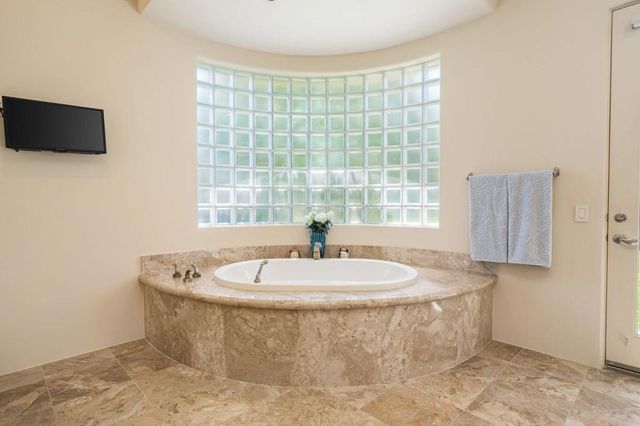 155 Waterford Circle, Rancho Mirage, CA 92270