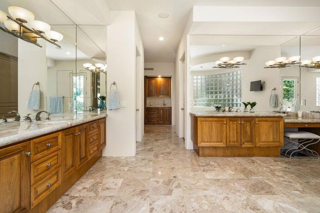 155 Waterford Circle, Rancho Mirage, CA 92270