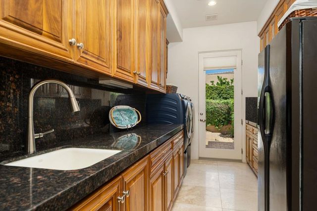 155 Waterford Circle, Rancho Mirage, CA 92270