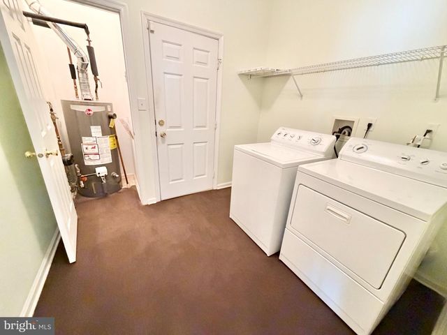 15 FOXCHASE DR, Burlington, NJ 08016