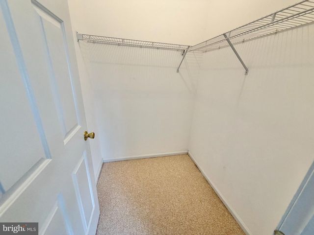15 FOXCHASE DR, Burlington, NJ 08016