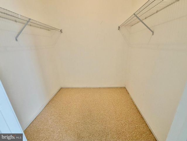 15 FOXCHASE DR, Burlington, NJ 08016