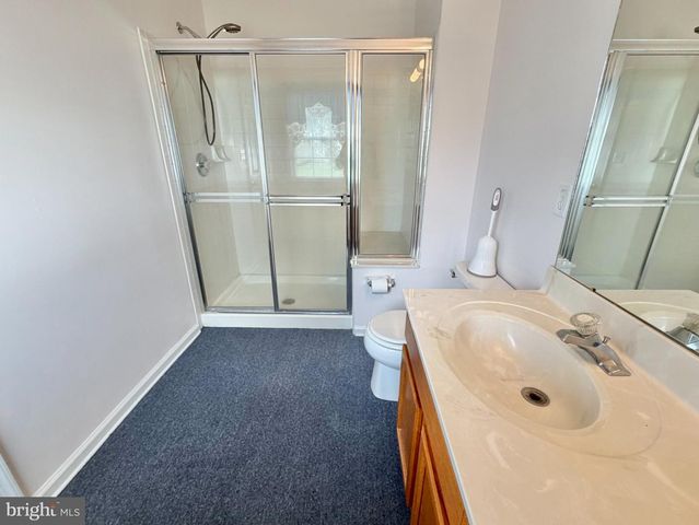 15 FOXCHASE DR, Burlington, NJ 08016